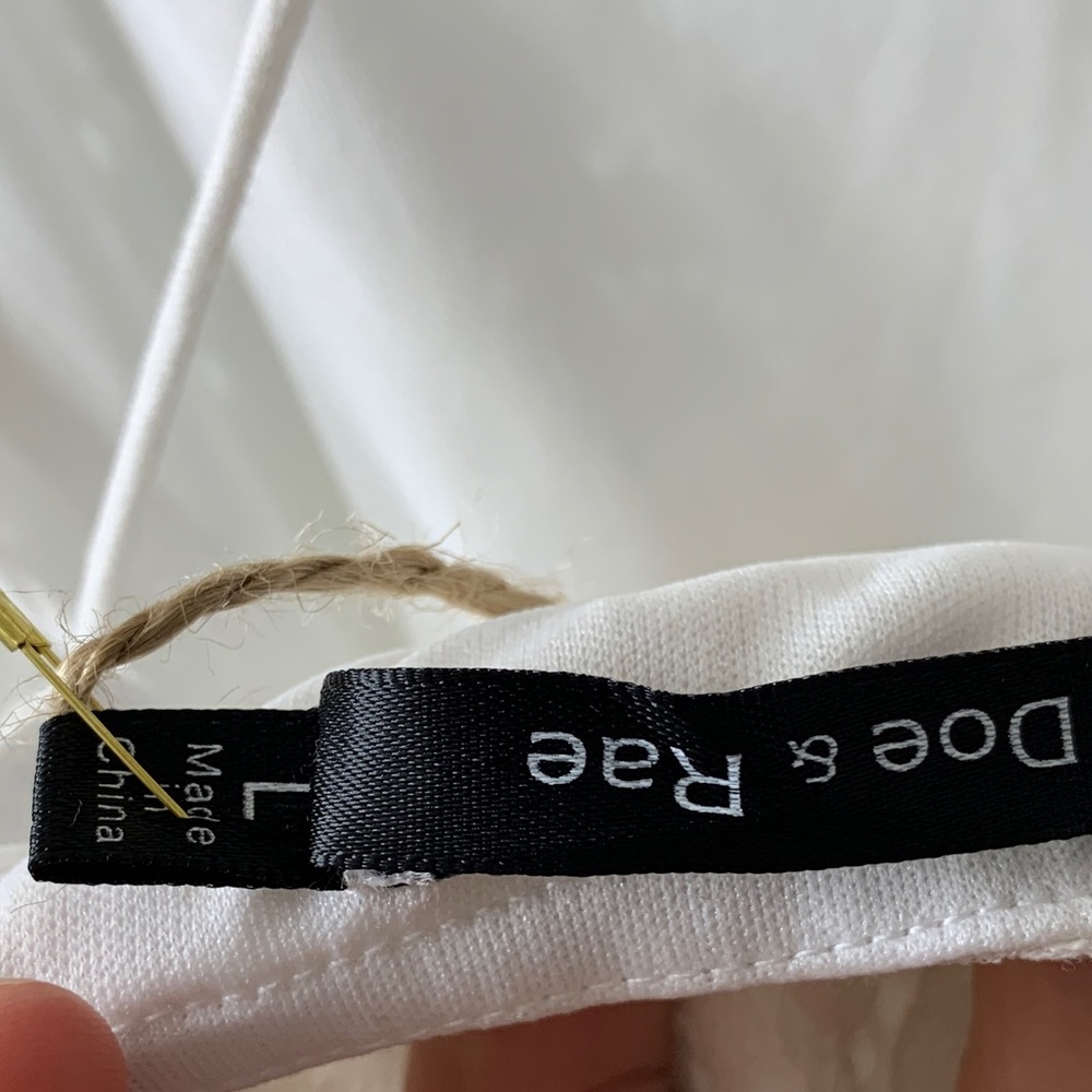 NWT Doe & Rae - Picture 8 of 8